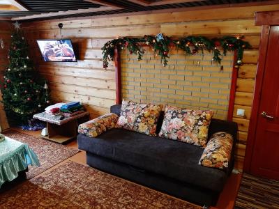 Семейный номер с видом на горы 