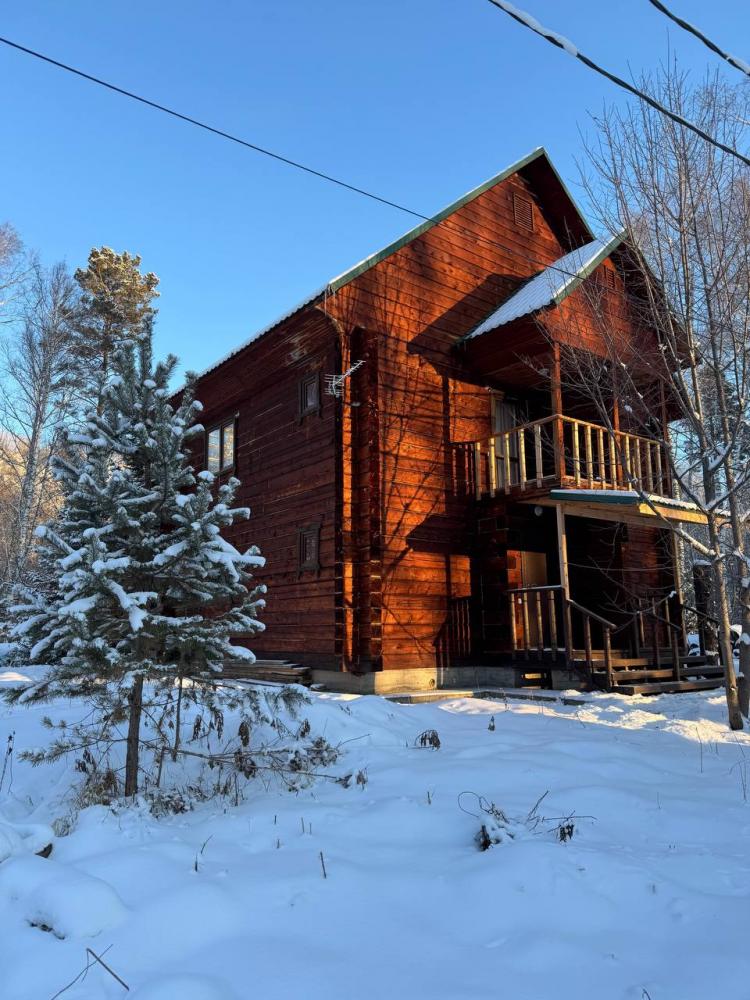 Кедровый коттедж на берегу реки Катунь круглый год