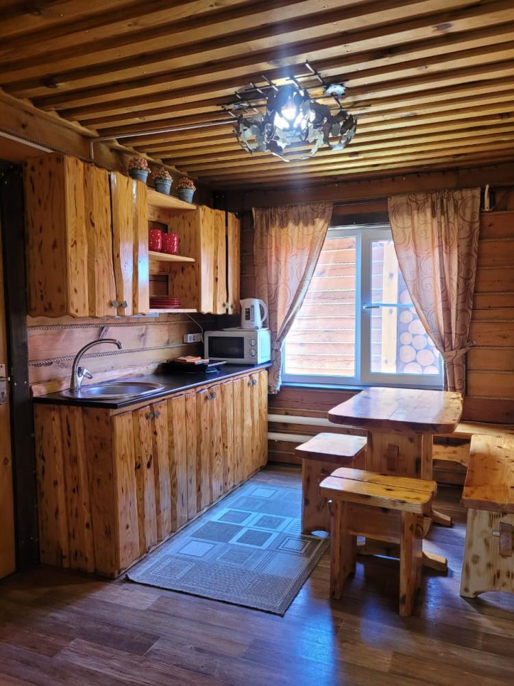 База отдыха "Золотой ключик" Горный Алтай у реки Катунь