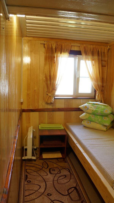 Коттедж 1 : двухкомнатный трехместный номер