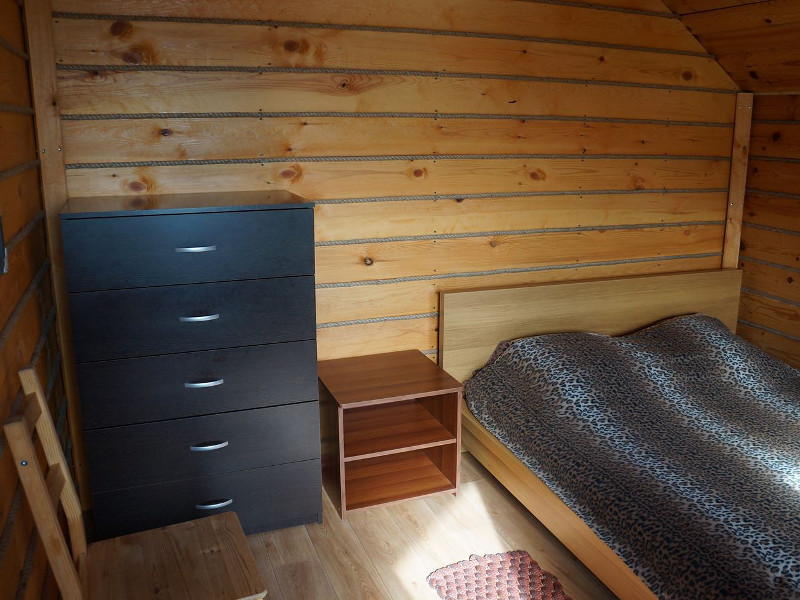 8-местный гостевой дом