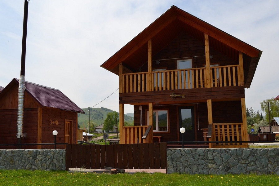 8-местный гостевой дом