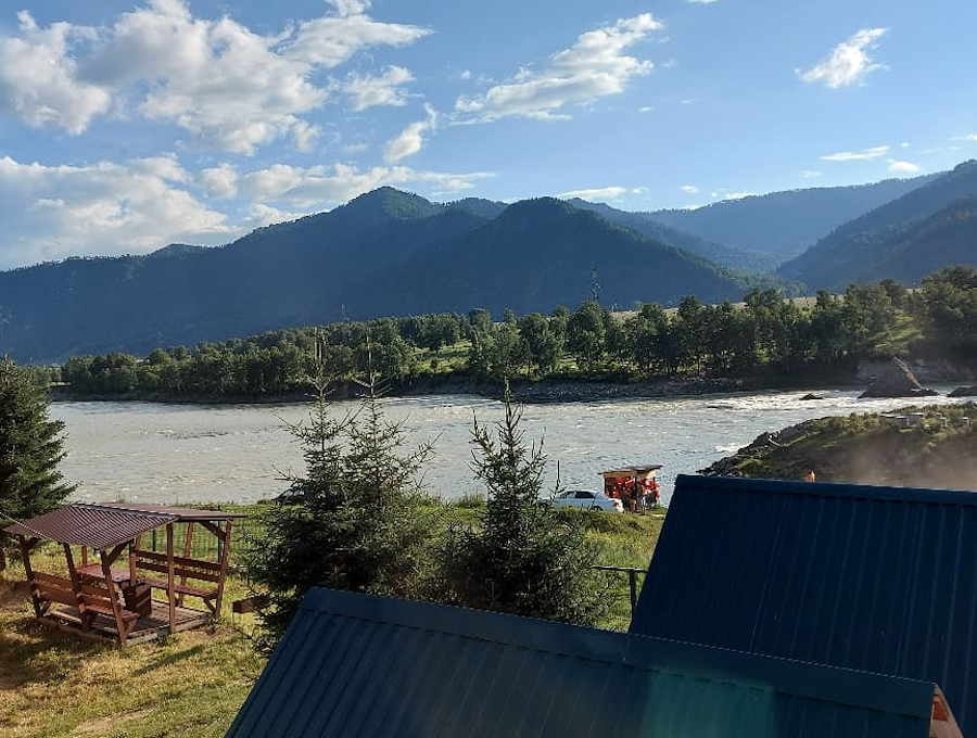 Вид на Катунь