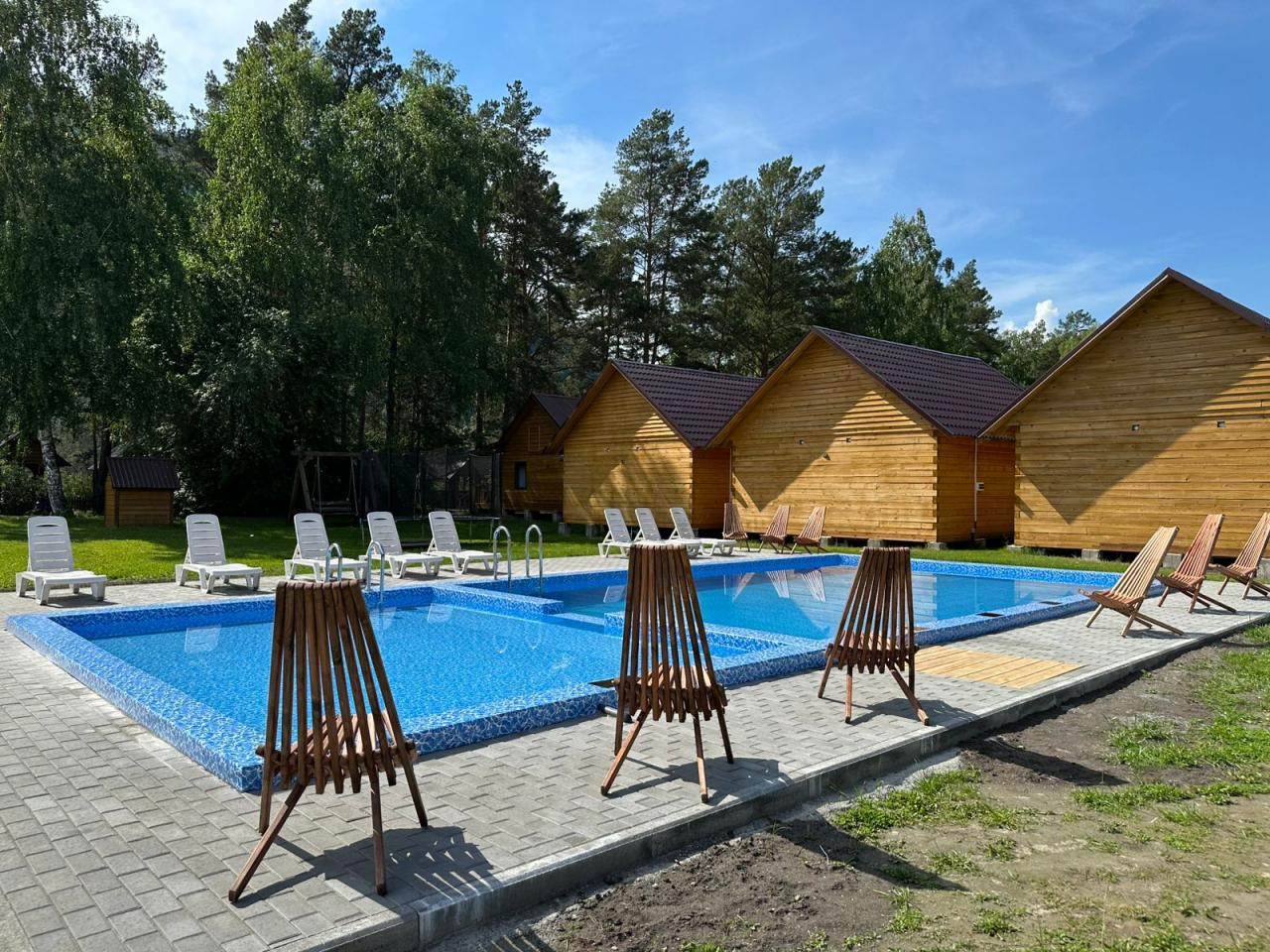 Базы Алтая с бассейном с подогревом