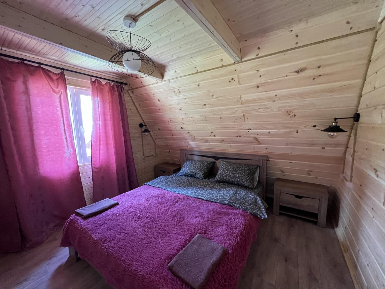 Новые шале № 9,10. Основная спальня, 1-й этаж