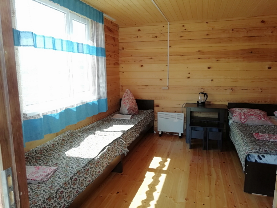 Интерьер внутри домиков