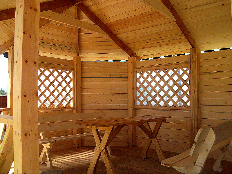 Беседка из кедра