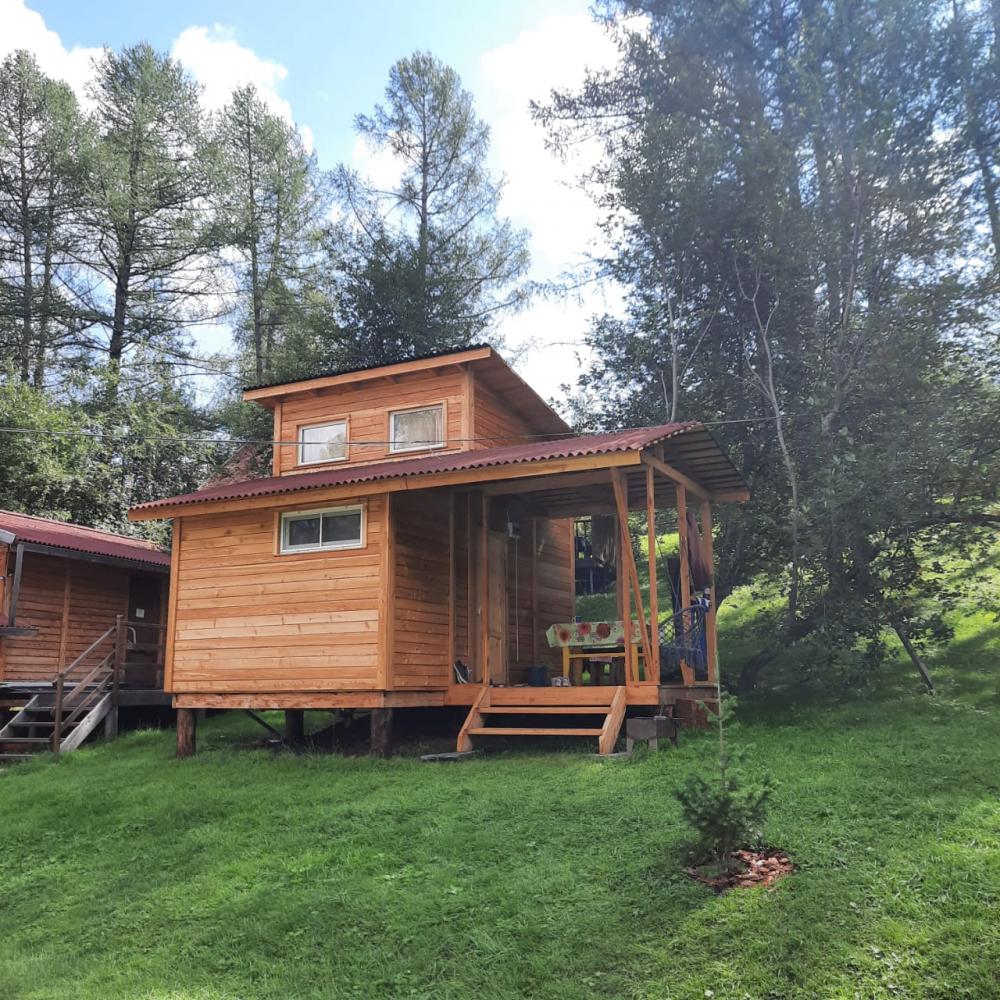 Домик №6 трехместный благоустроенный