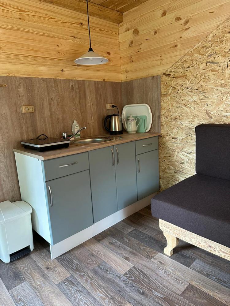 Домик №6 трехместный благоустроенный