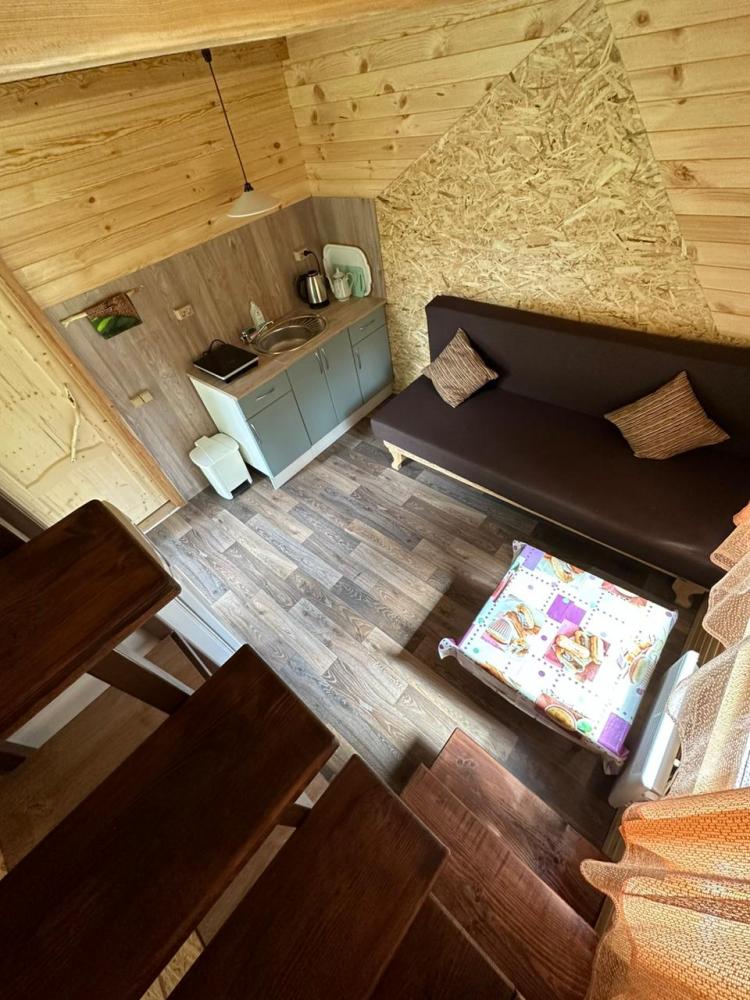 Домик №6 трехместный благоустроенный