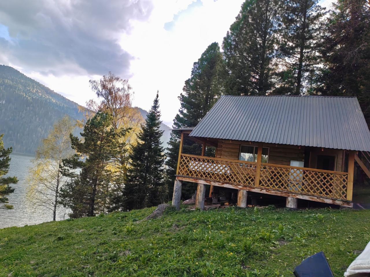 Отдельный благоустроенный дом 2-6  мест