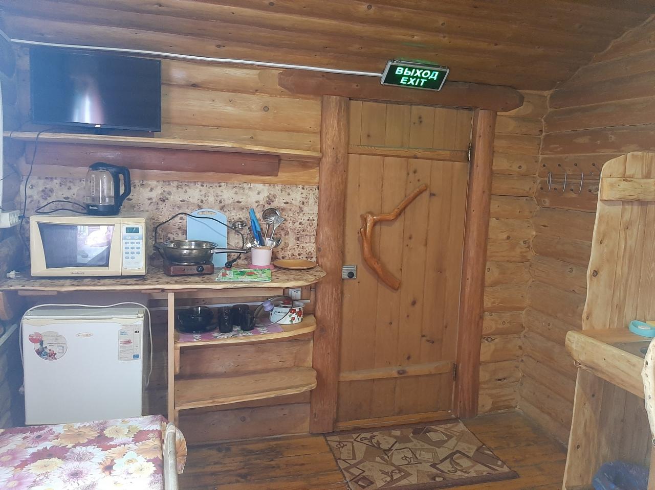 Дом 1 одноместный номер с кухней, санузлом, душем, второй этаж