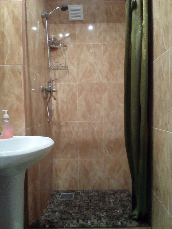 Душ на этаже