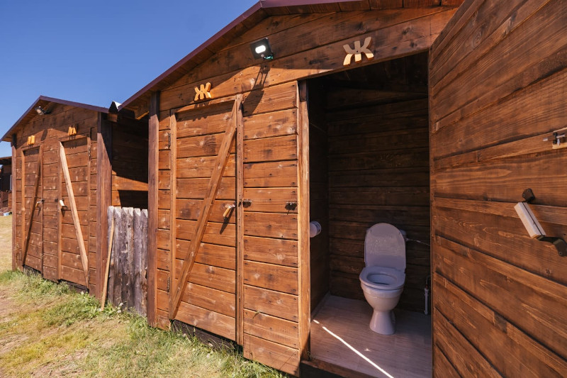 Туалет на территории
