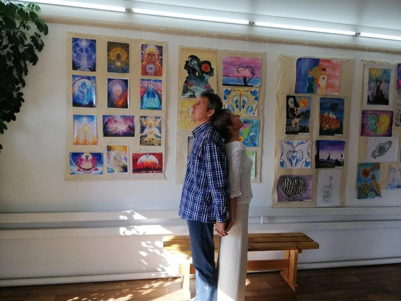 Выставка картин на Алтае в Усть-Коксе