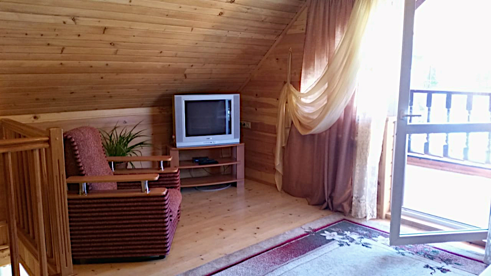 Холл на втором этаже