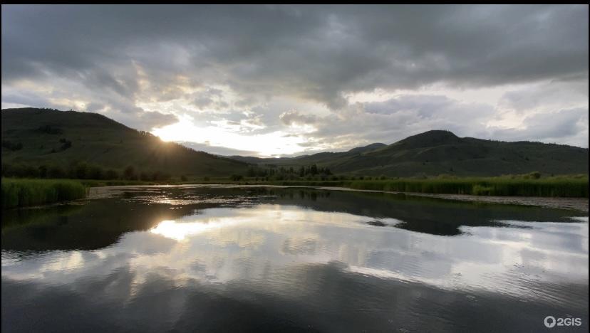 Озеро «Салду кёл» на территории базы, возможна рыбалка 