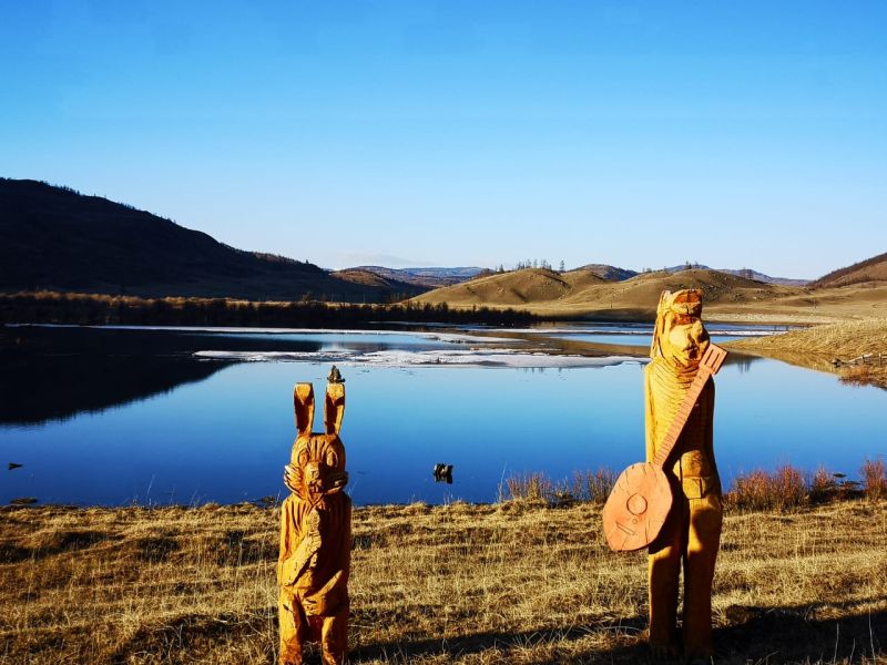 Озеро на территории