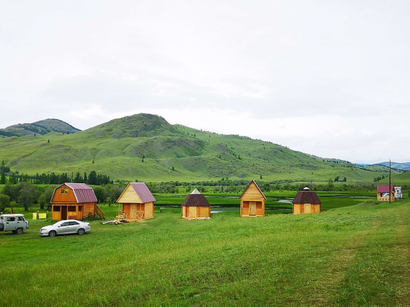Турбаза на Улаганских озерах