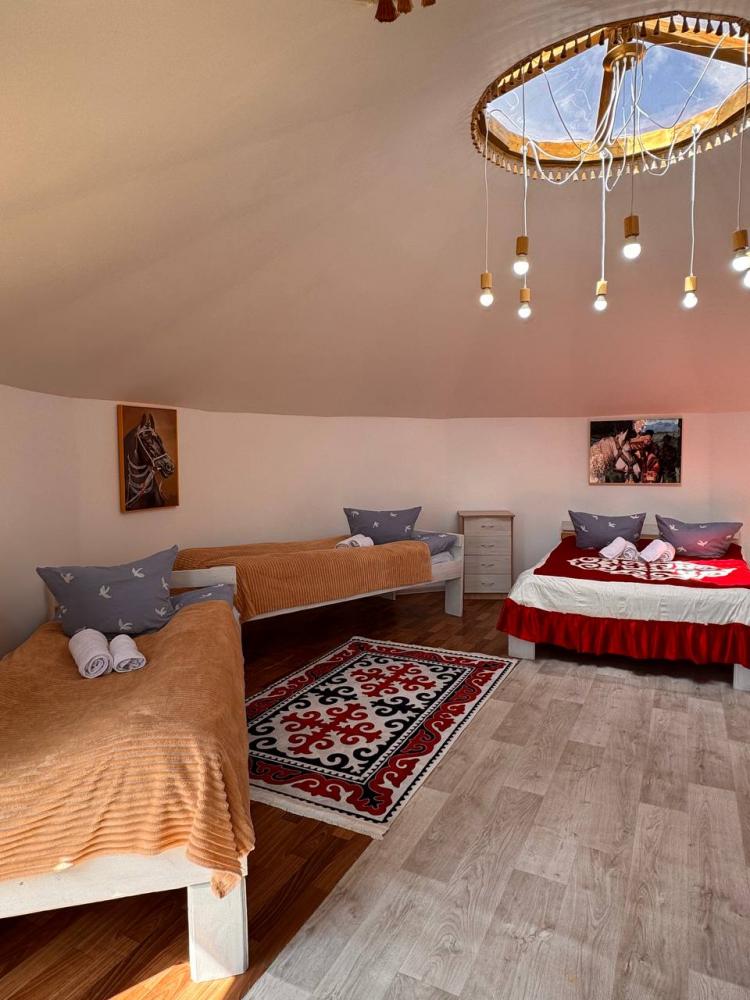 Юрта 4х-местная с удобствами 