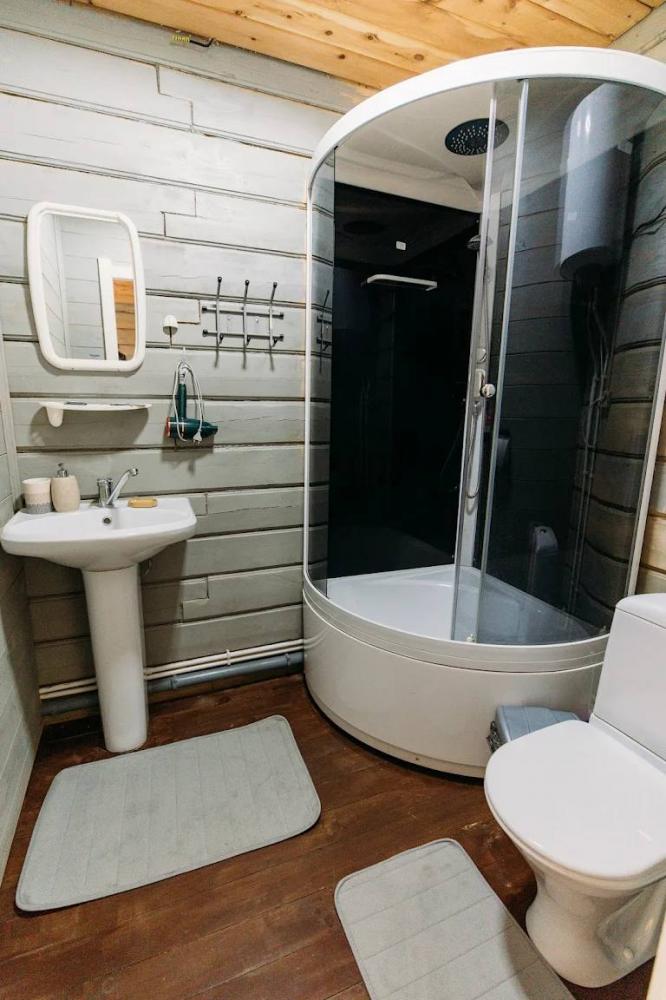 Дом 1 четырехместный благоустроенный с кухней