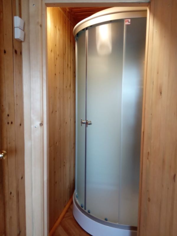 Первый этаж дома 5 мест