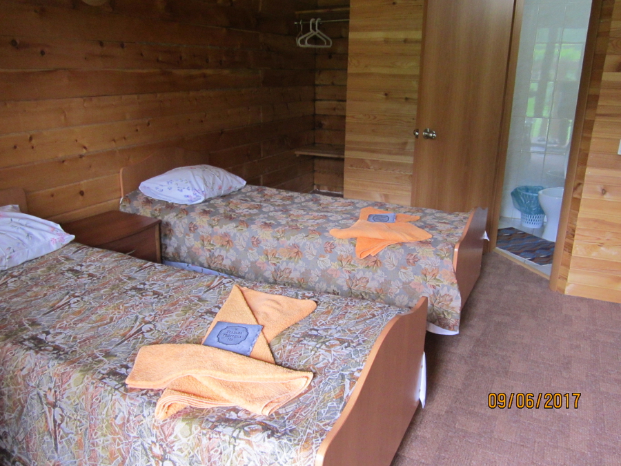 Домики внутри.