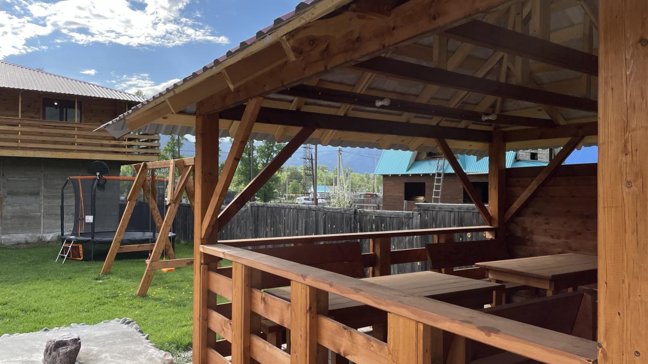 Летний навес открытого типа