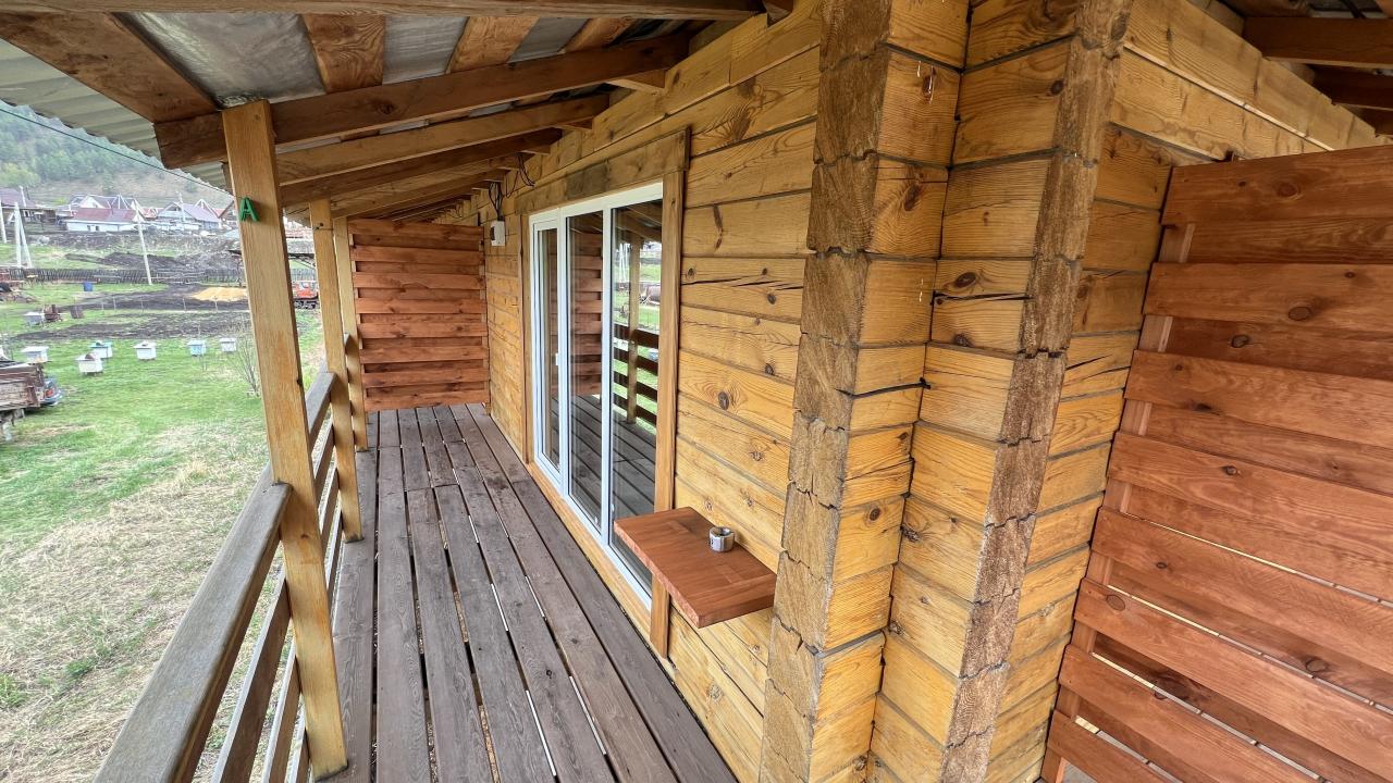 балкон 3 номер двухкомнатный на втором этаже 