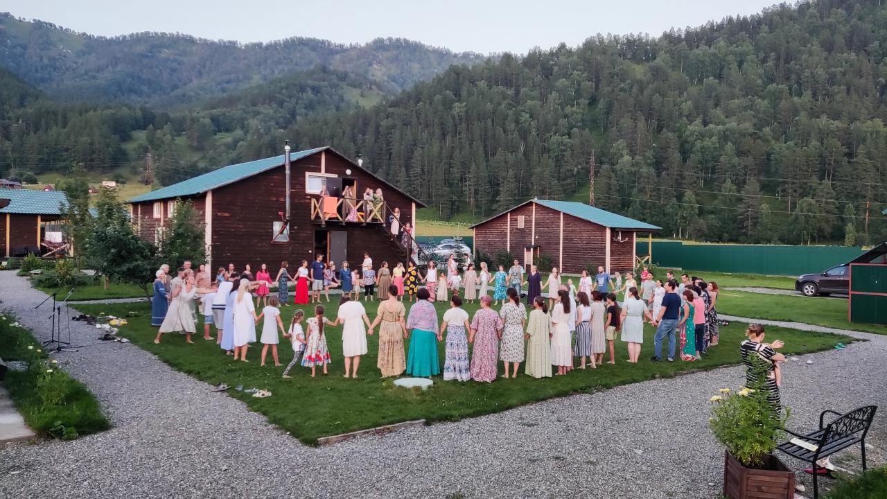 Тренинги на Алтае база отдыха "Ом-Тур"