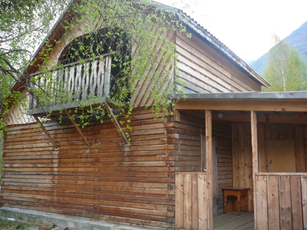 "Дом рыбака" 4-местный теплый с удобствами