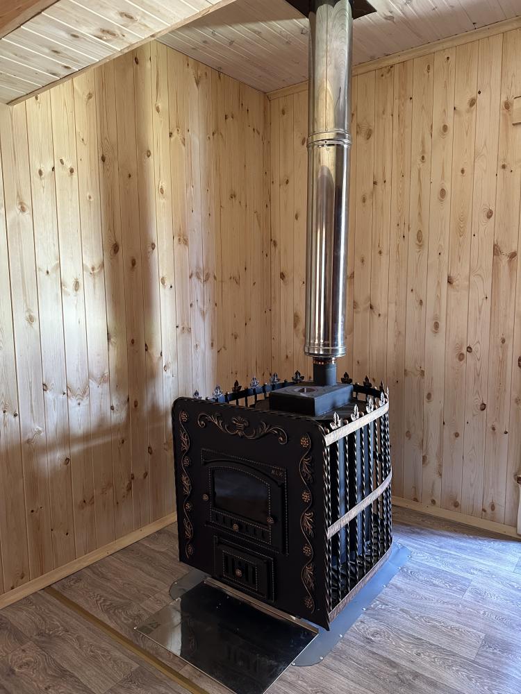 "Дом Рыбака" 4-хместный с удобствами (туалет, раковина)