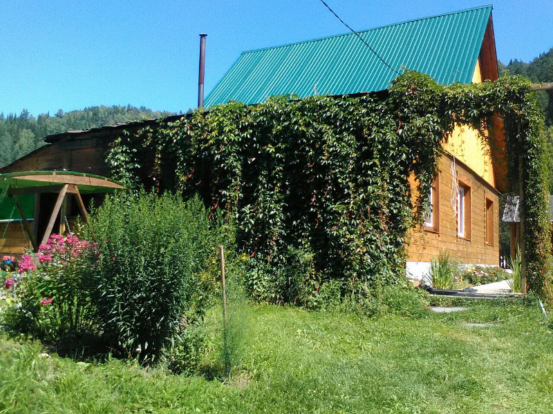 8-местный дом