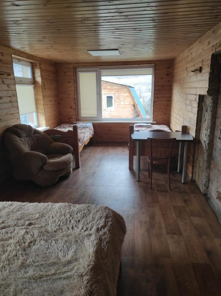 Гостевой дом в Чемале у реки Катунь