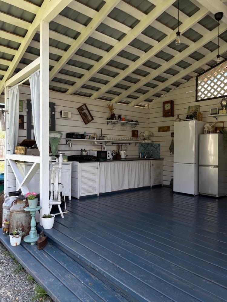 Уютная беседка-кухня