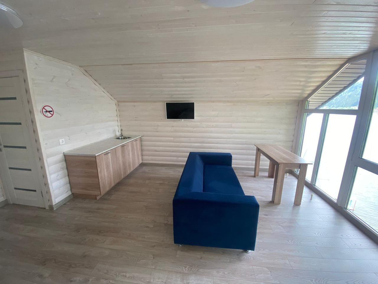 Номер Люкс с видом на Телецкое озеро