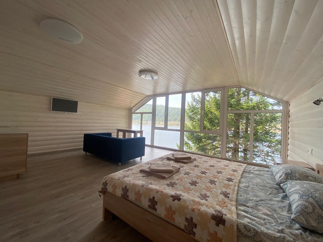 Люкс с видом на Телецкое озеро