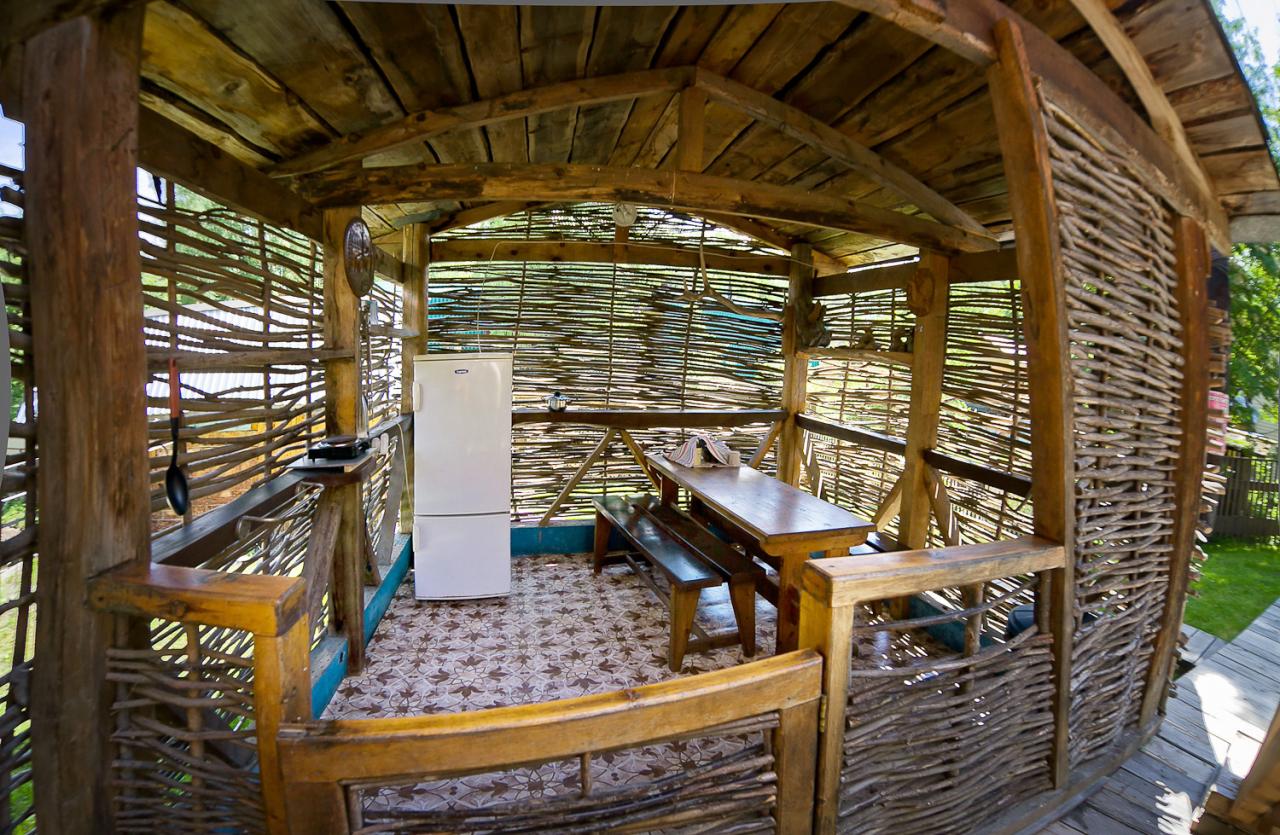 Беседка-кухня дома №1