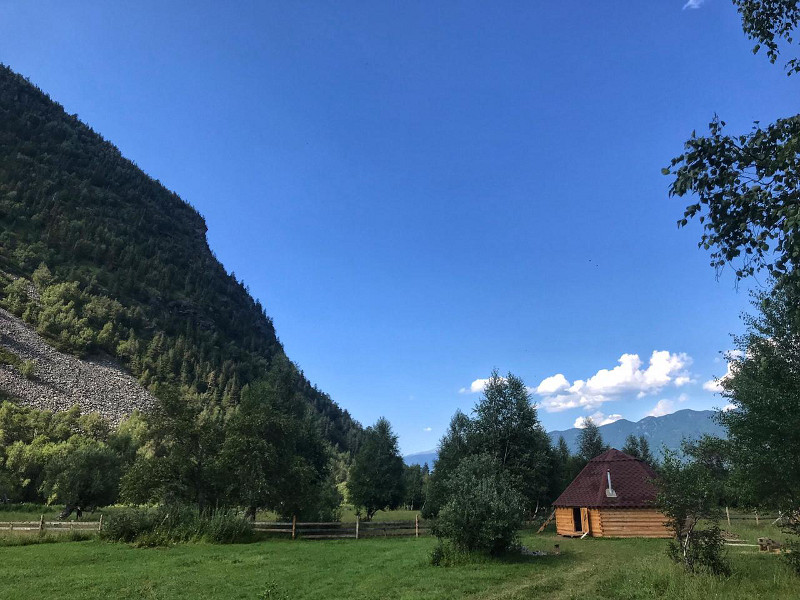 Национальный домик Аил