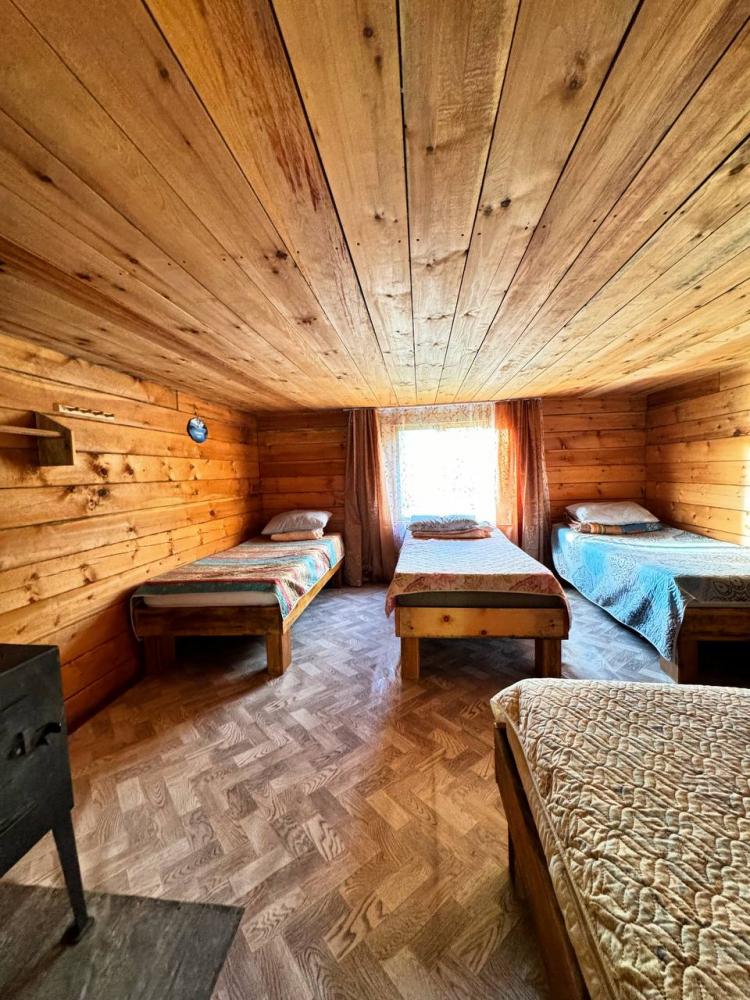 Дом 4-хместный с односпальными кроватями и террасой