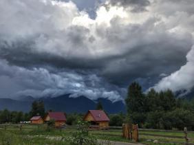 Юг Телецкого озера база отдыха