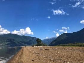 Южный берег  Телецкого озера отдых