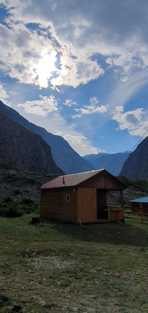 Дом 4-хместный благоустроенный