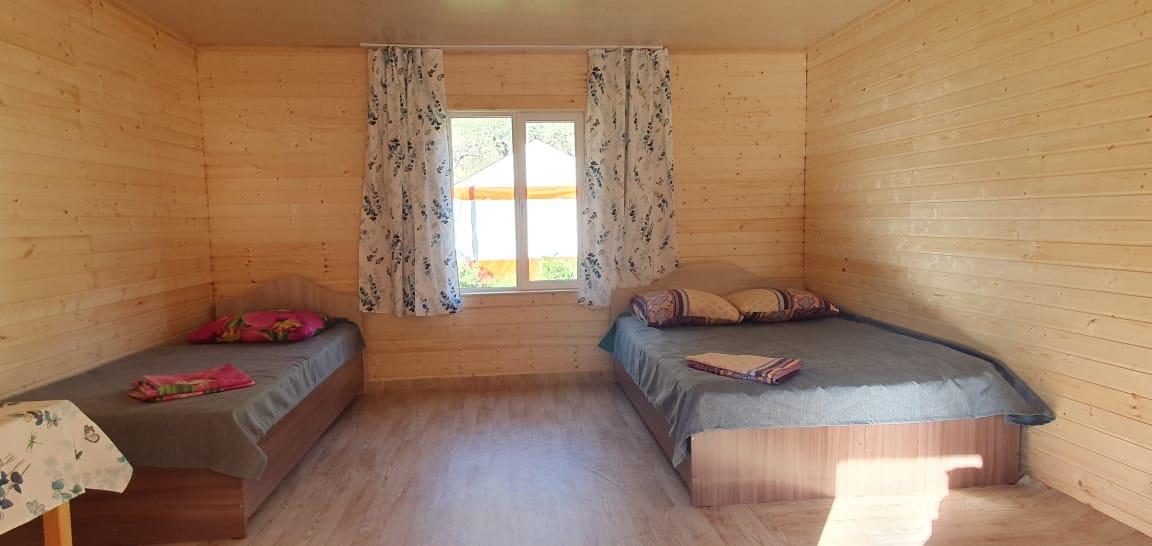 Дом 3-хместный благоустроенный