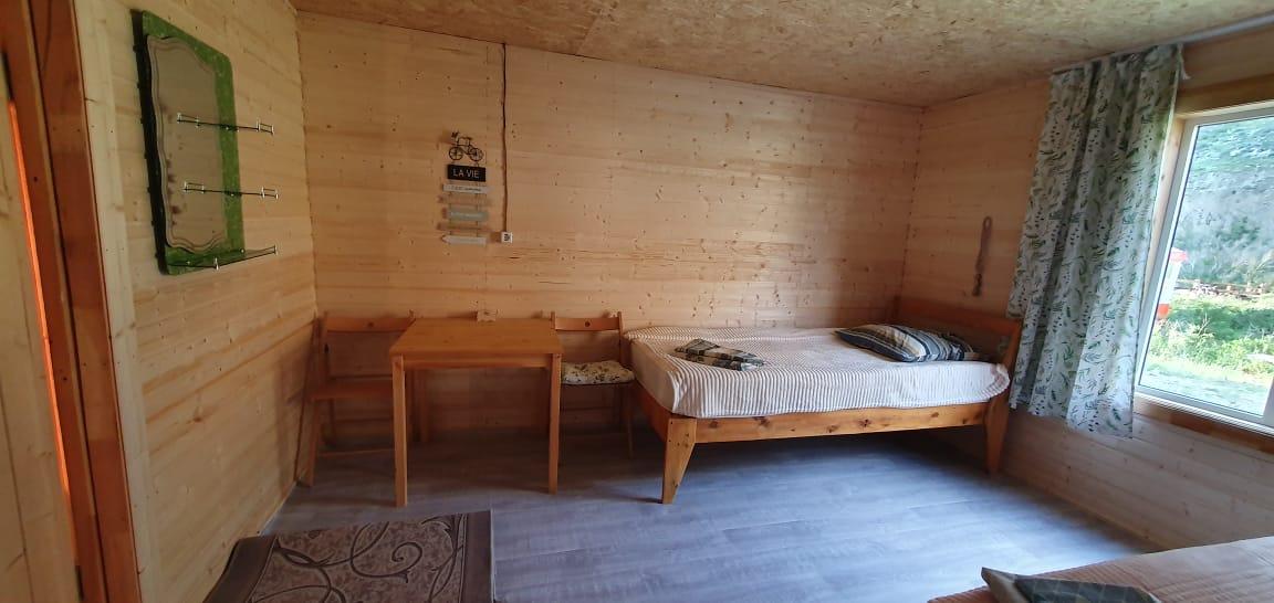 Дом 3-хместный благоустроенный