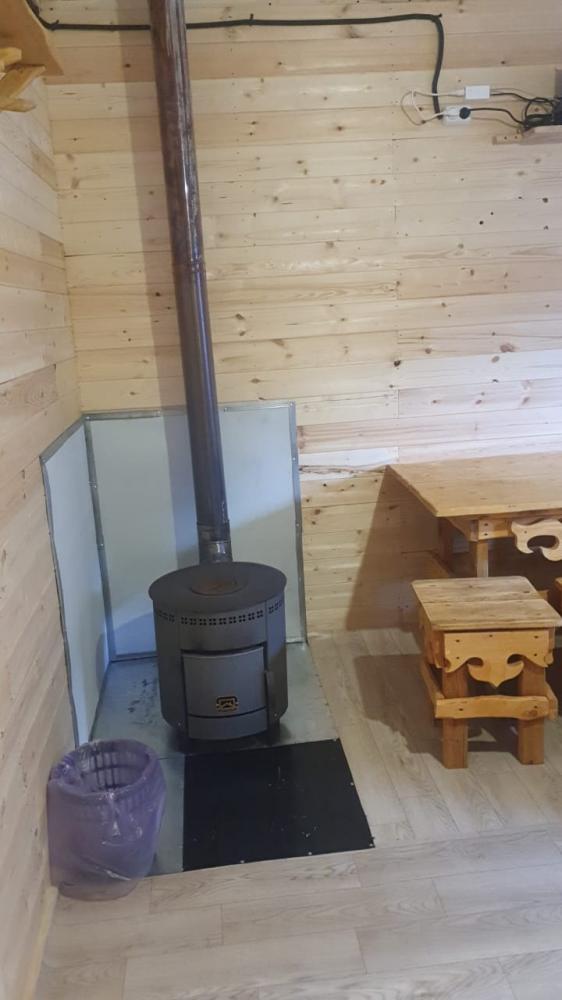 Дом 4-хместный благоустроенный