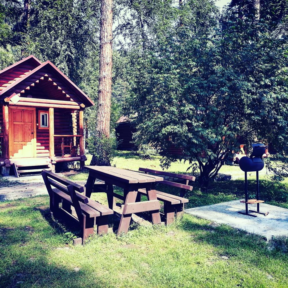 Мангальная зона у домика