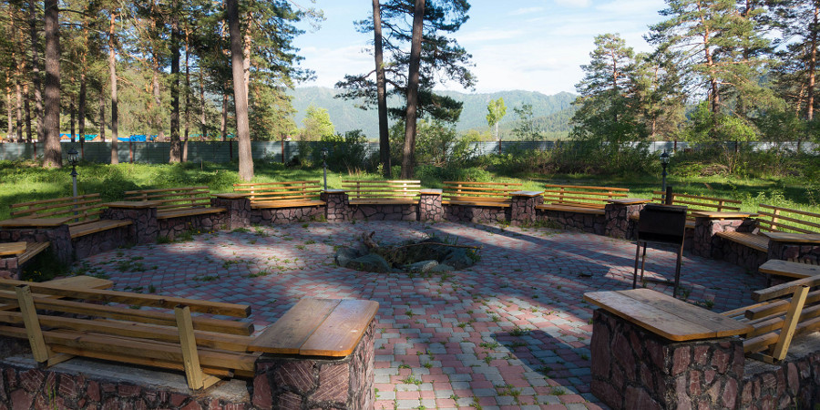 Место отдыха с костровищем