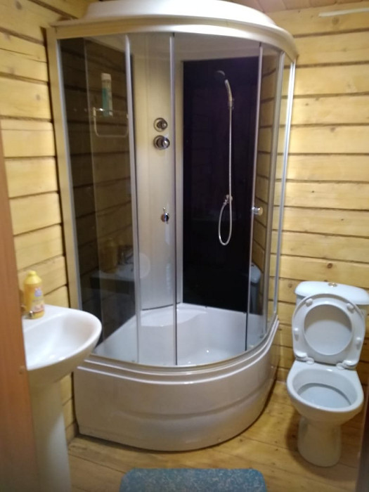 Санузел и душ в домике