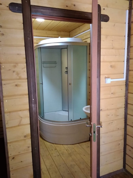 Санузел и душ в домике